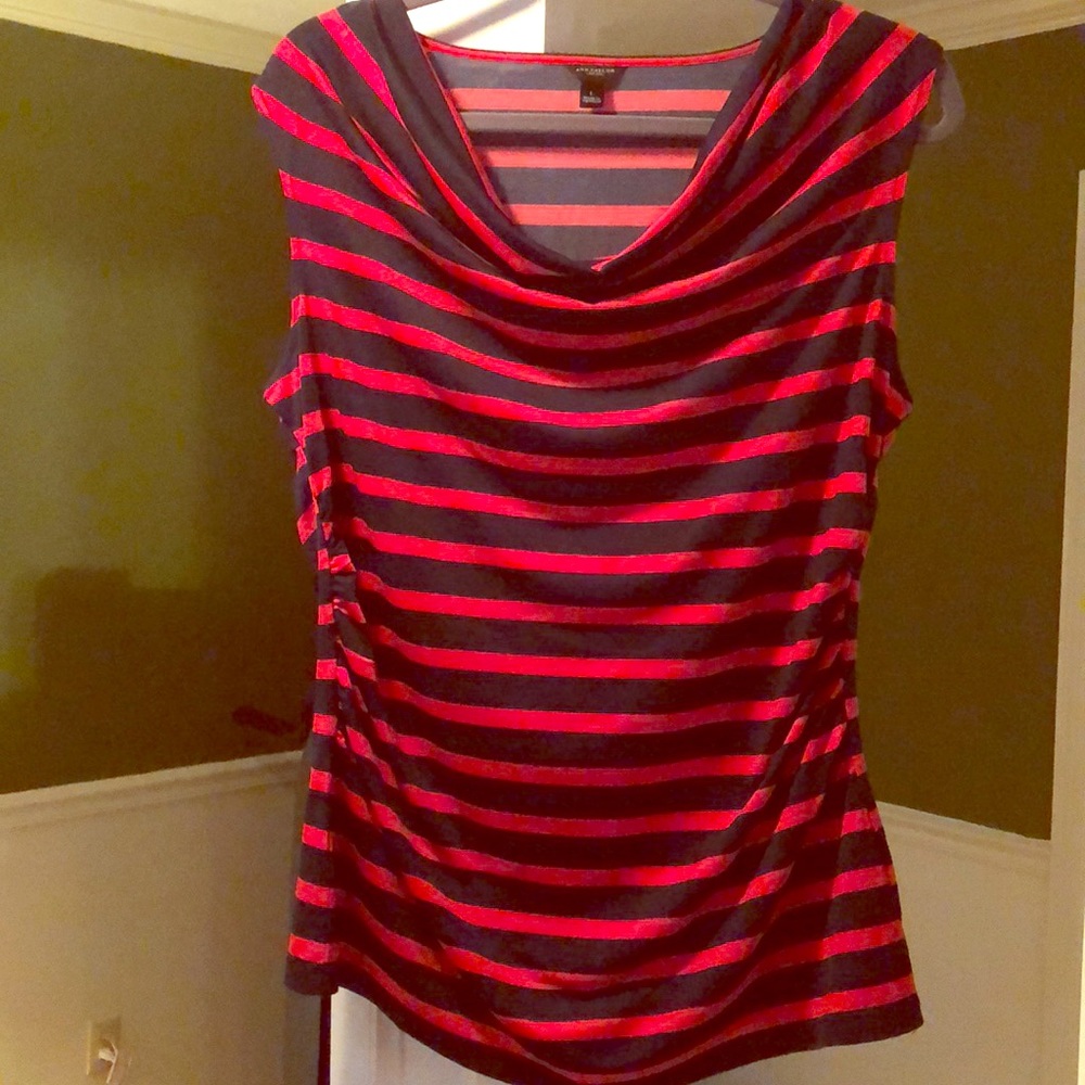 🌹 Ann Taylor ruched striped cowl neck top